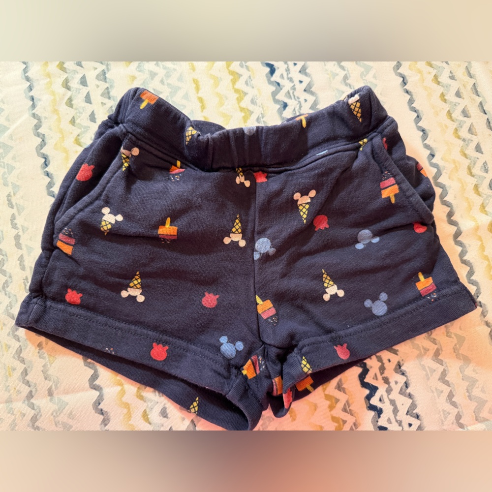 Hanna Andersson Disney Mickey ice cream lollipop shorts, size 3